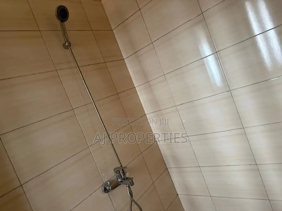 2bdrm Apartment in Adenta for rent