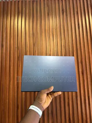 Laptop Asus Vivobook 14 4GB Intel Pentium SSD 128GB