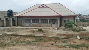 4bdrm Apartment in Afigya-Kwabre for sale