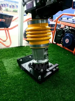 79KGS Heavy Duty 4.8KW Gasoline Tamping Rammer 6.5HP - GRT75-2