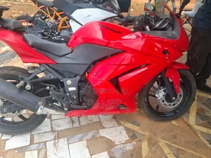 Kawasaki EX250 2016 Red
