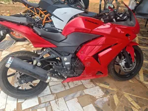 Kawasaki EX250 2016 Red