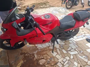 Kawasaki EX250 2016 Red