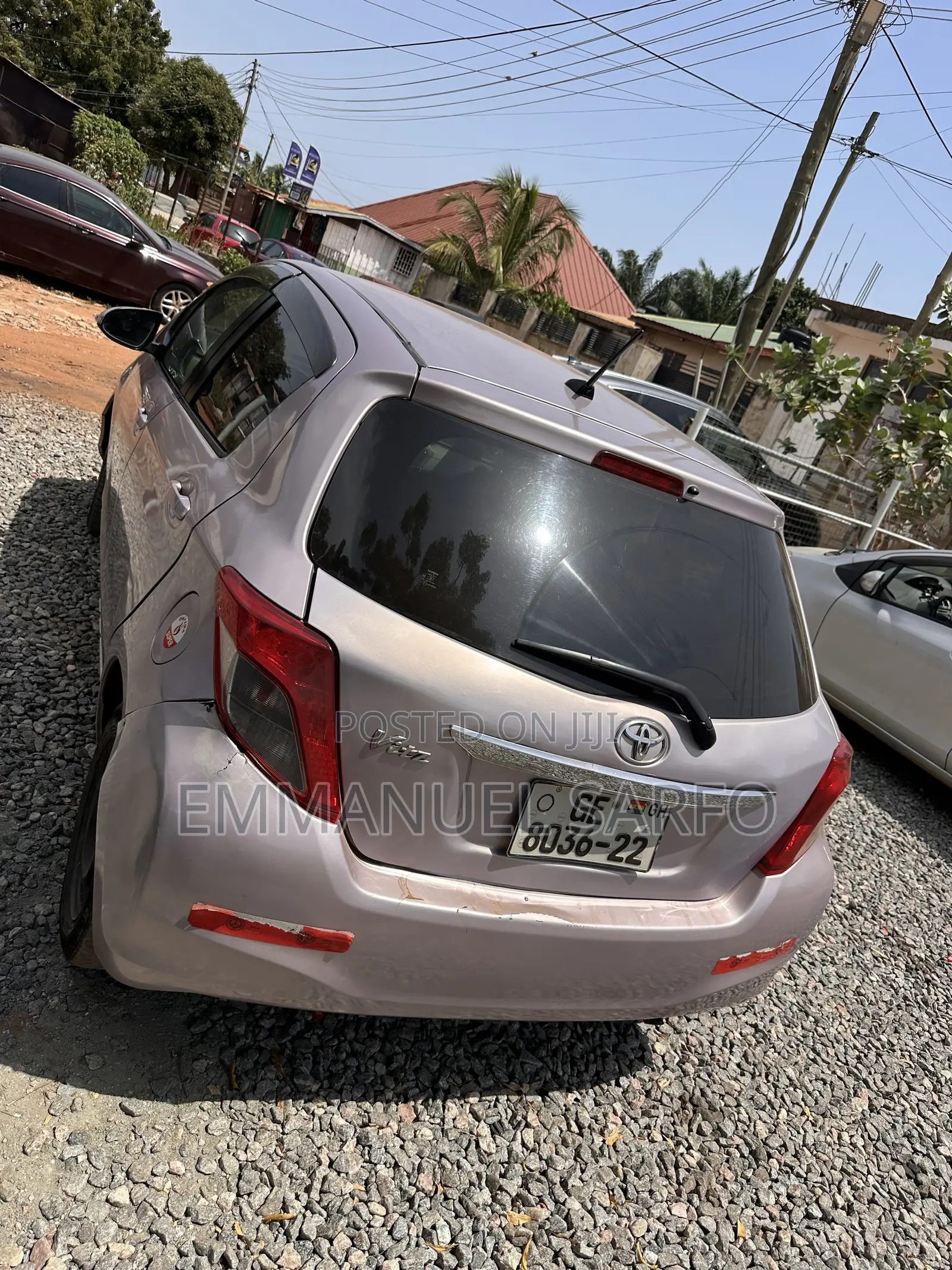 Toyota Vitz 1.3 AWD 3dr 2012 Gray