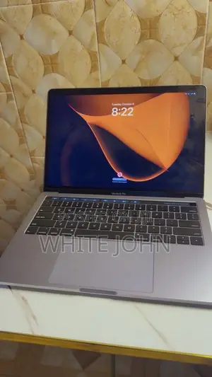 Laptop Apple MacBook Pro 2018 16GB Intel Core i5 SSD 1T