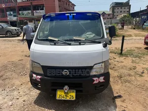 Nissan Caravan (Urvan) 2009 White