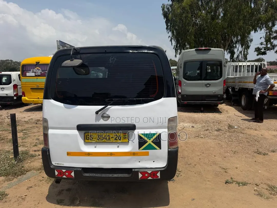 Nissan Caravan (Urvan) 2009 White