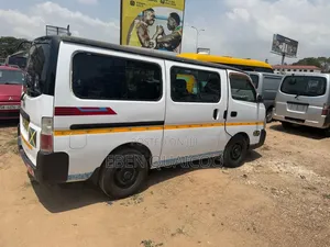 Nissan Caravan (Urvan) 2009 White