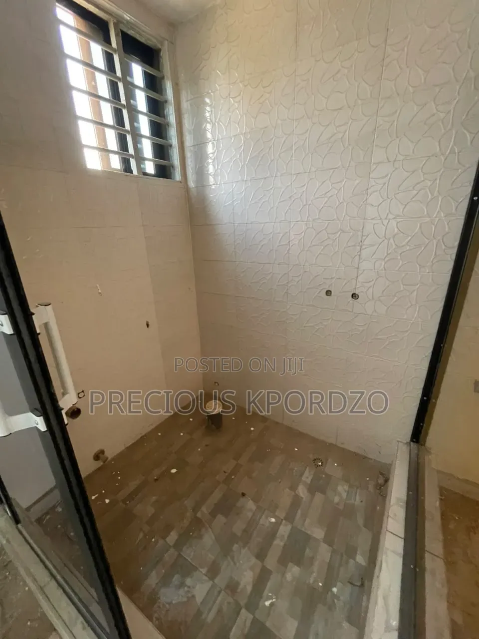 1bdrm Room & Parlour in Adenta New Legon for rent