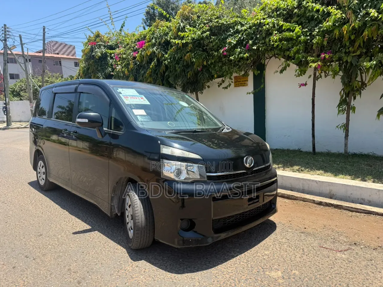 Toyota Voxy V 4WD 7-Seater 2013 Black