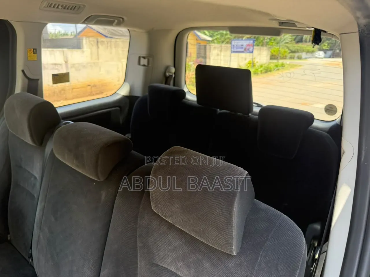 Toyota Voxy V 4WD 7-Seater 2013 Black