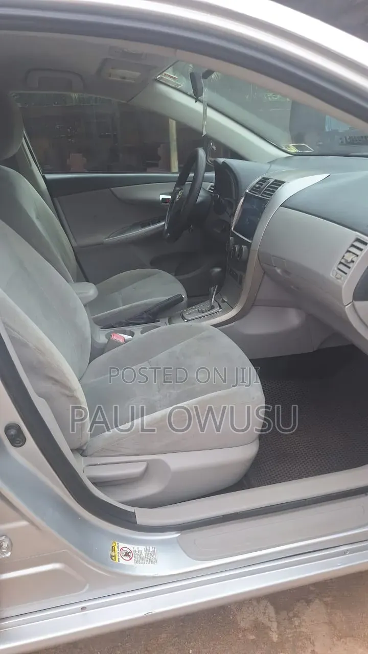 Toyota Corolla 2013 Silver