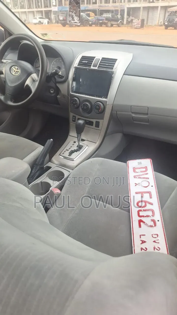 Toyota Corolla 2013 Silver