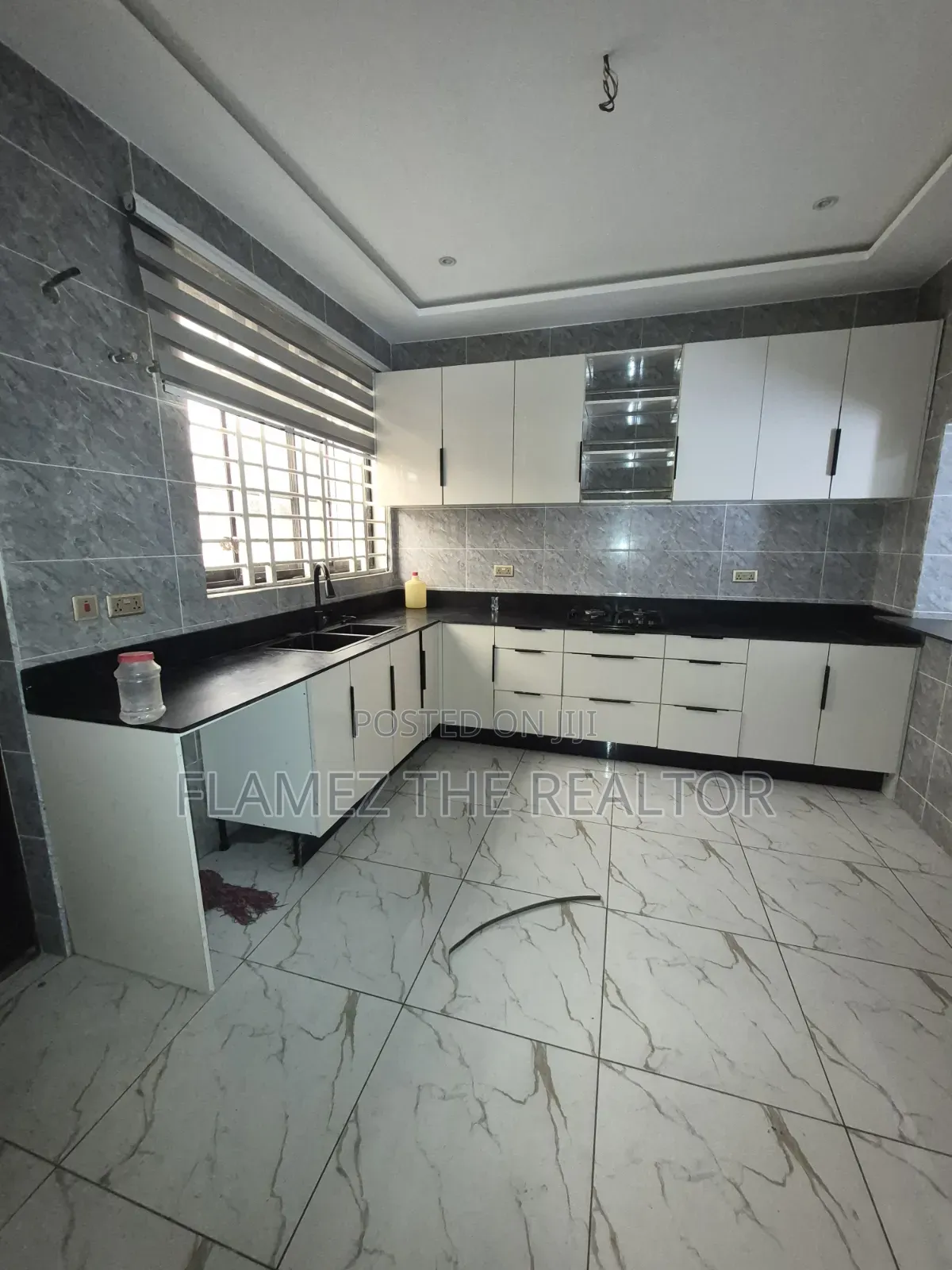 4bdrm Duplex in Satellite Ghs Estate, Amasaman for rent