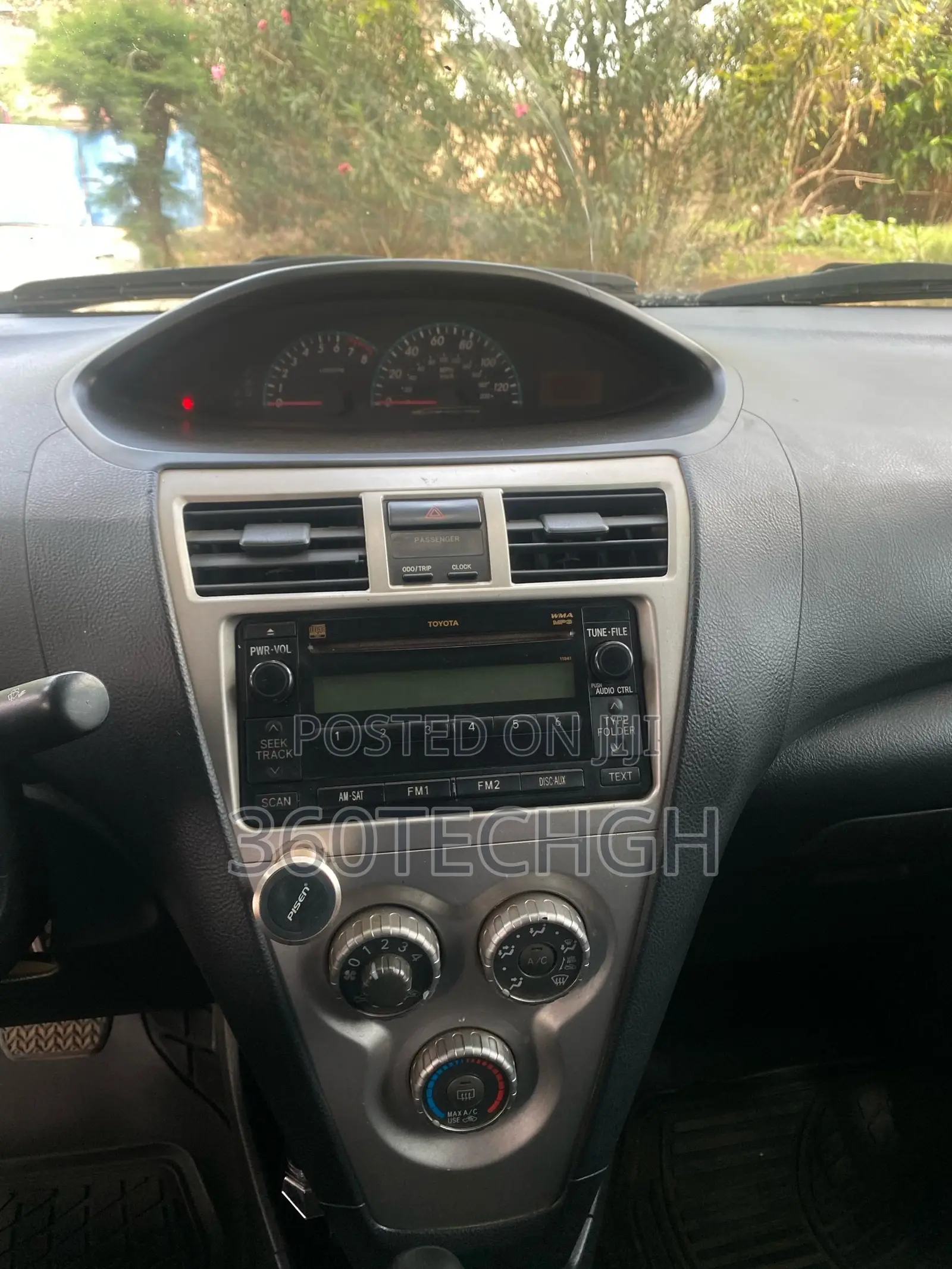 Toyota Yaris 1.5 2009 Red