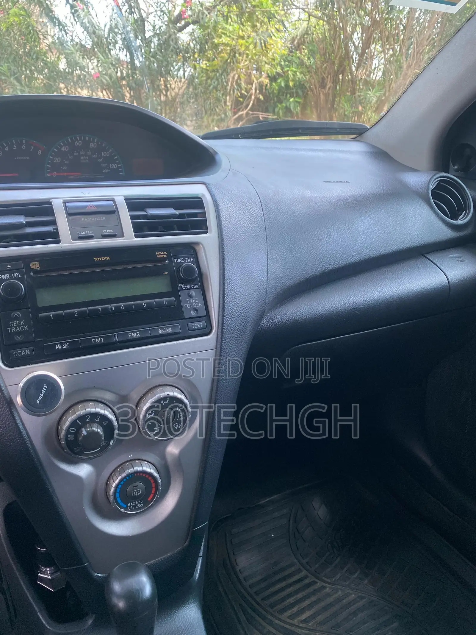 Toyota Yaris 1.5 2009 Red