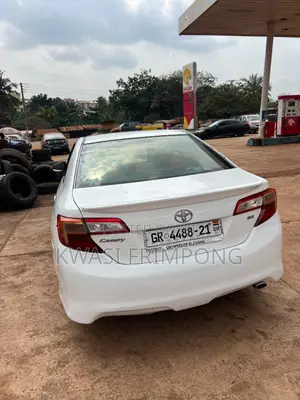 Toyota Camry SE Sport 4dr Sedan (2.5L 4cyl 6A) 2014 Red