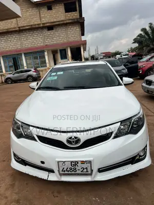 Toyota Camry SE Sport 4dr Sedan (2.5L 4cyl 6A) 2014 Red