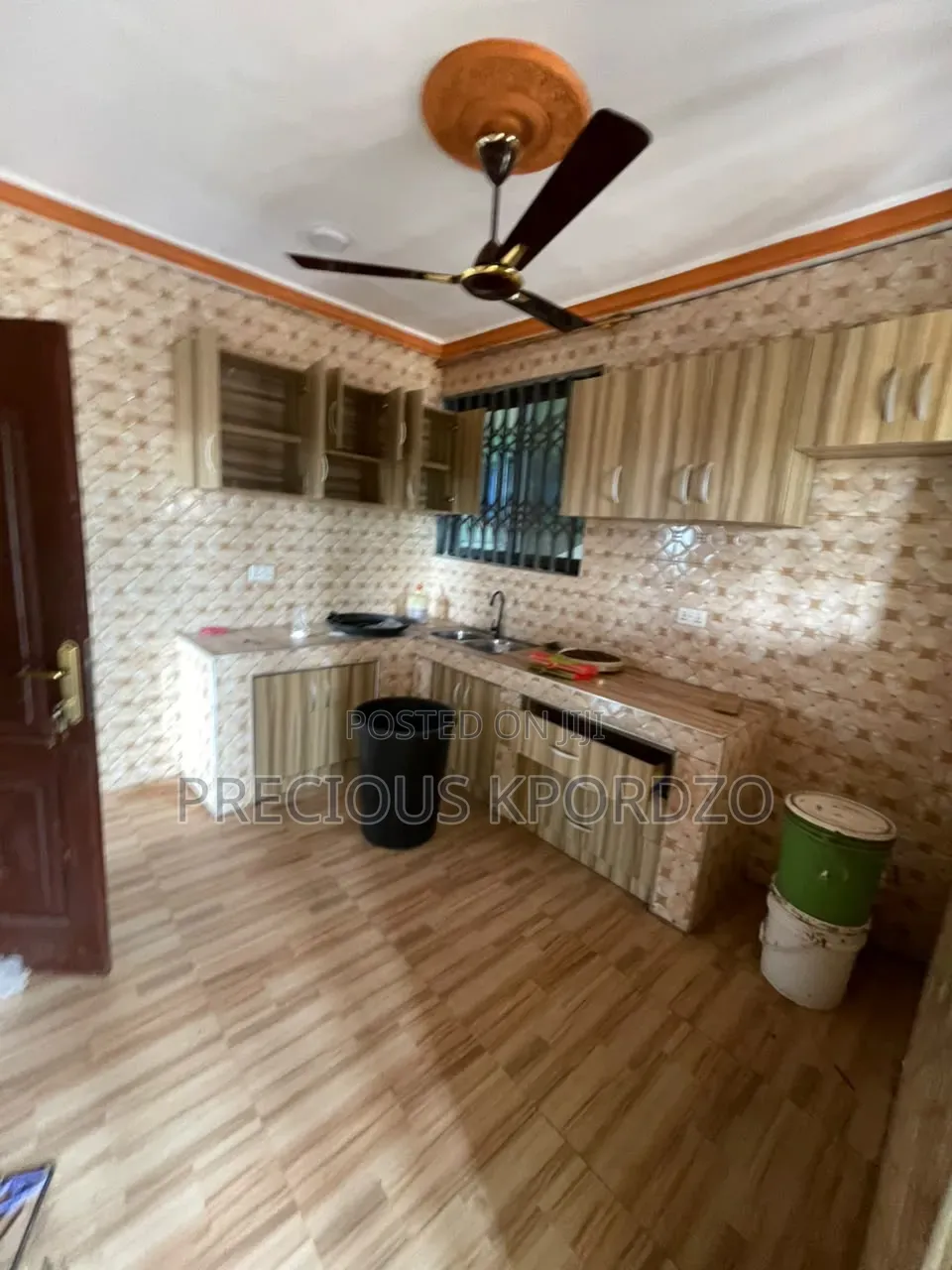 3bdrm Apartment in Adenta Ashiyie for rent