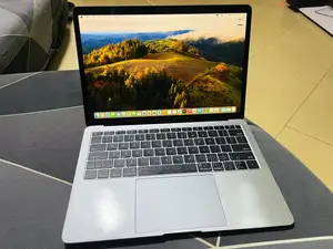 Laptop Apple MacBook Air 2019 8GB Intel Core i5 HDD 256GB