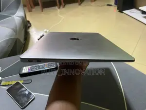 Laptop Apple MacBook Air 2019 8GB Intel Core i5 HDD 256GB