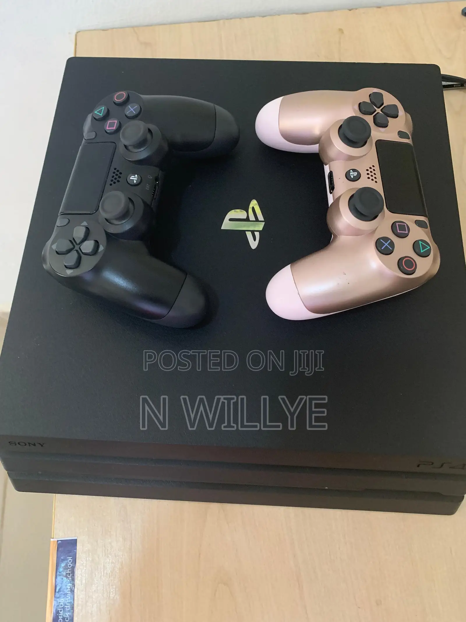 Sony PlayStation 4 PRO