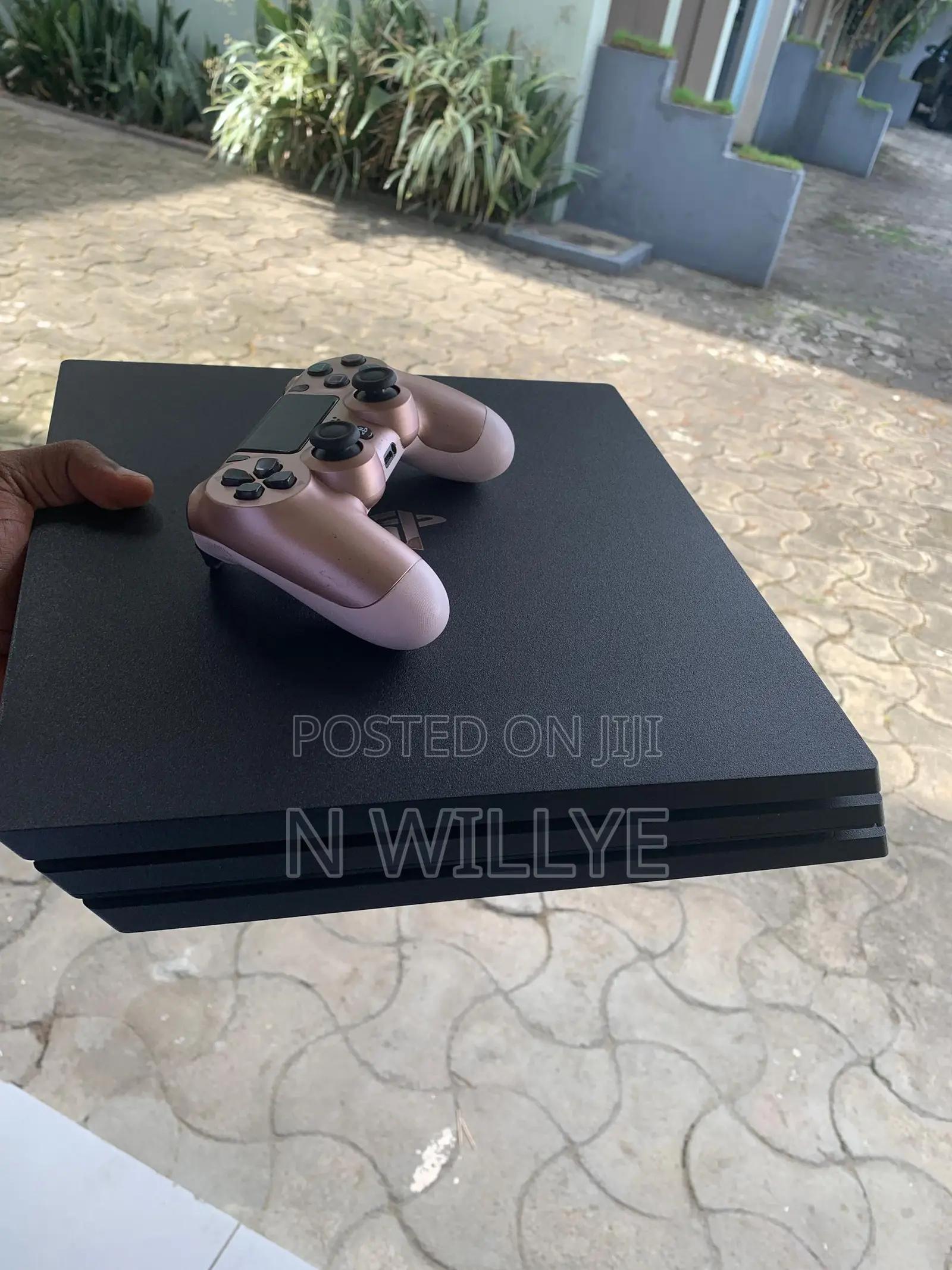 Sony PlayStation 4 PRO