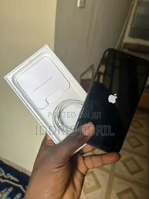 New Apple iPhone 11 64 GB Black