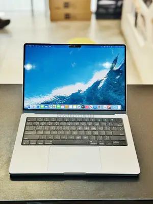 Laptop Apple MacBook Pro 2021 M1 16GB Apple M1 Pro SSD 512GB