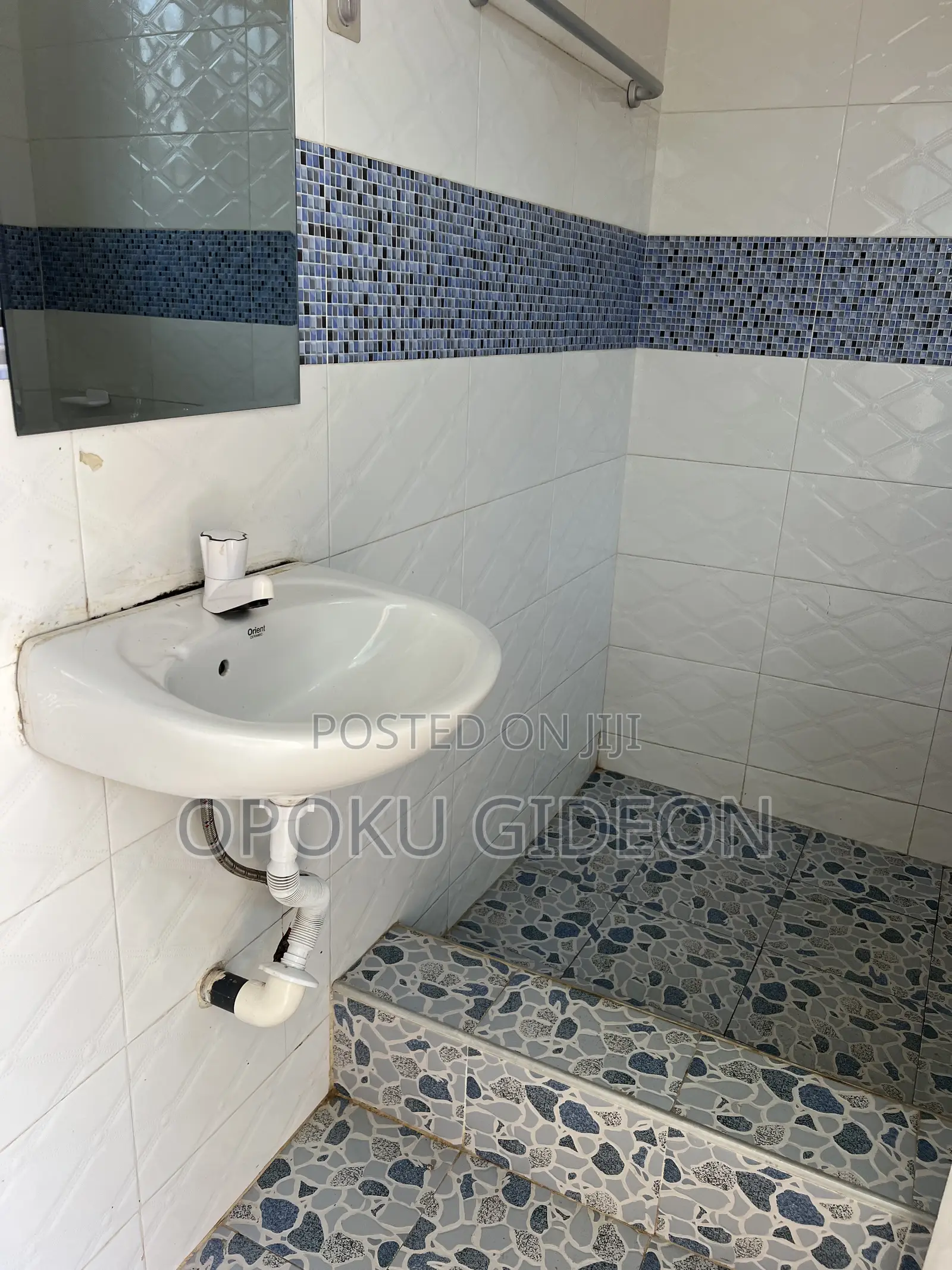 1bdrm Room & Parlour in Curve Kfc, Ablekuma for rent