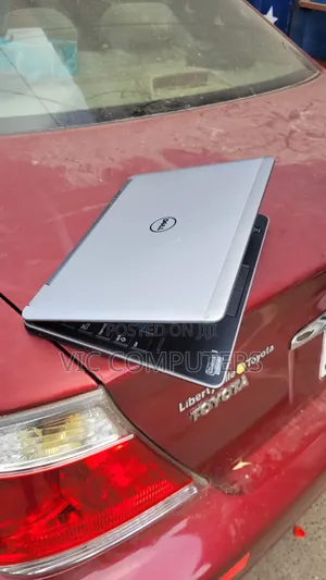 Laptop Dell Latitude E7240 8GB Intel Core i5 SSD 256GB