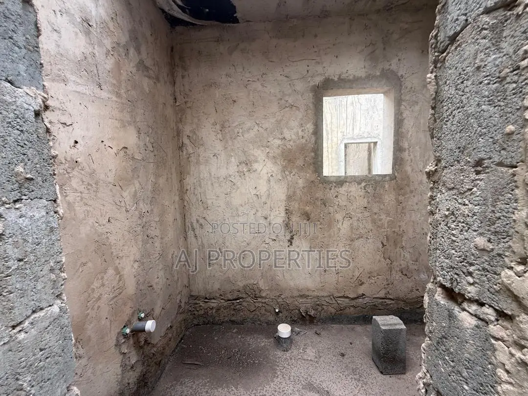 4bdrm House in East Legon for sale
