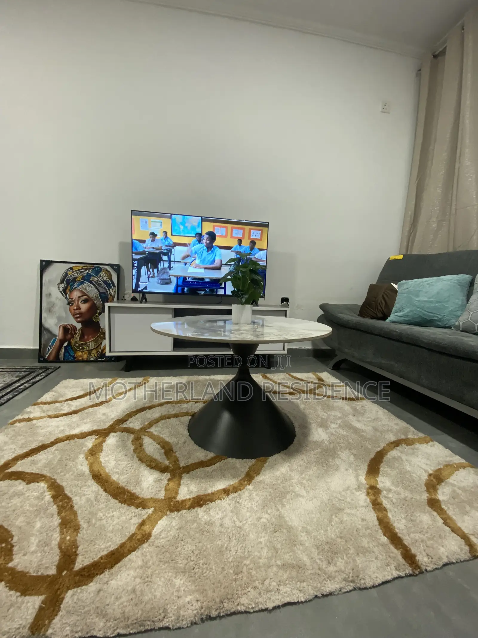 Furnished 1bdrm Condo in Coffee Shop Area for rent