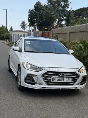 Hyundai Elantra Sport 2018 White