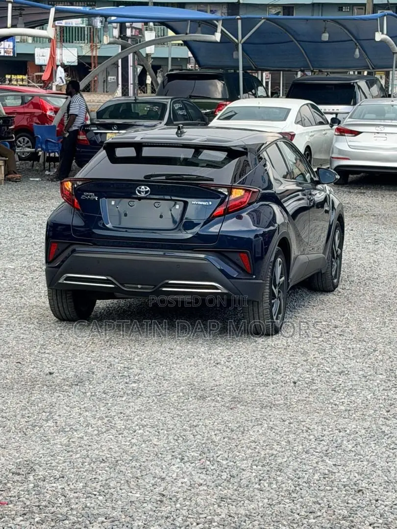 Toyota C-HR 2023 Green