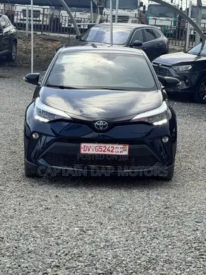 Toyota C-HR 2023 Green