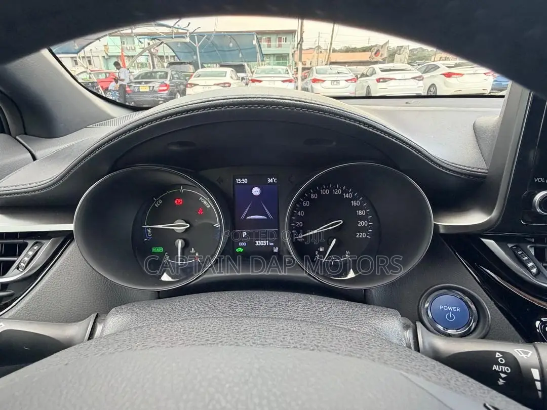 Toyota C-HR 2023 Green