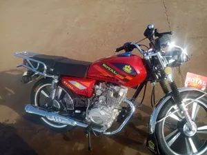 Royal Motorcycle 2025 Black