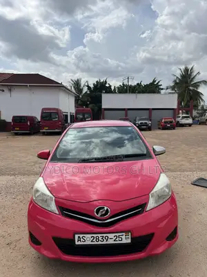 Toyota Vitz 2013 Pink