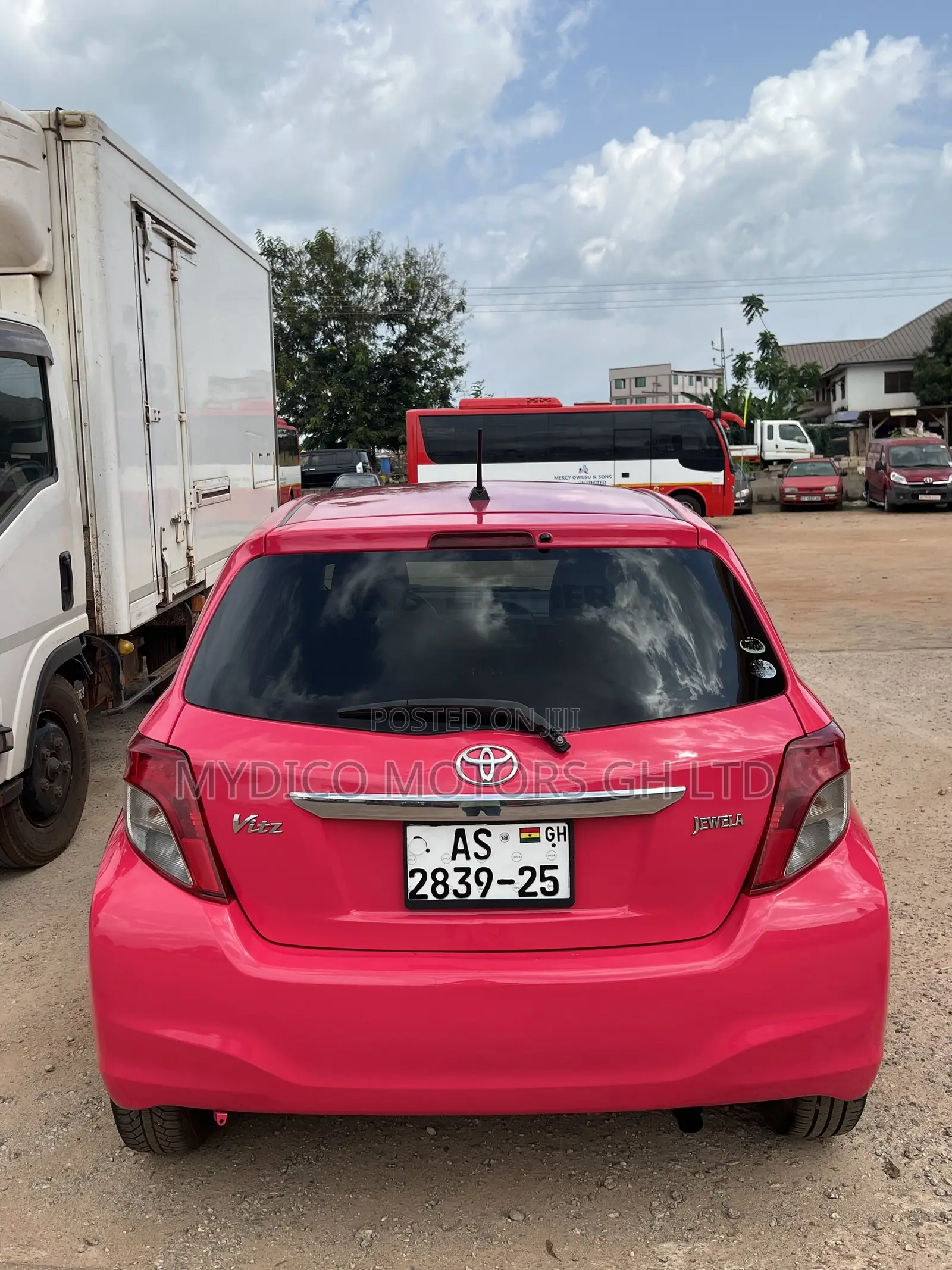 Toyota Vitz 2013 Pink