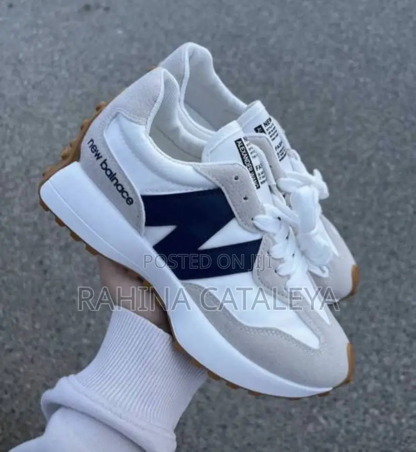 Sneakers Hub