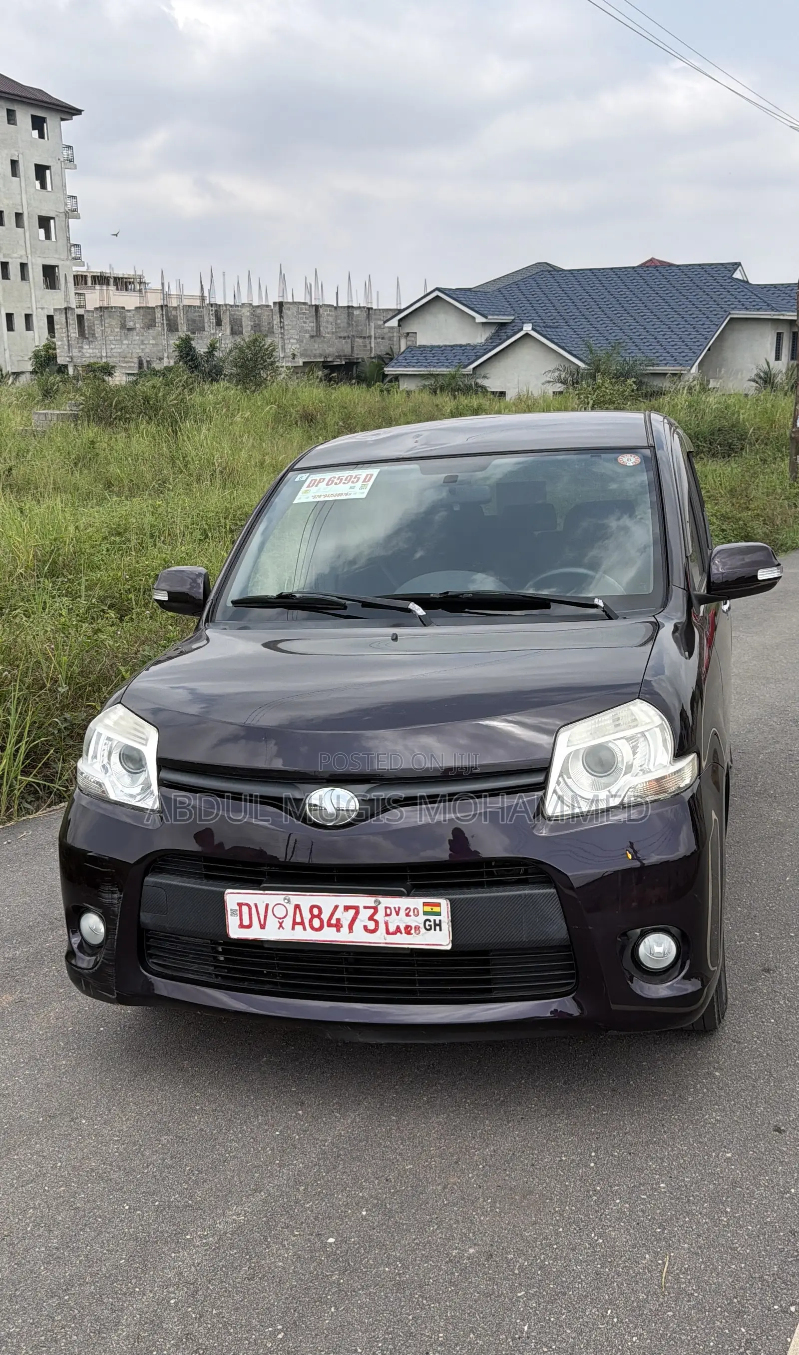 Toyota Sienta 1.5 AWD 2013 Burgundy
