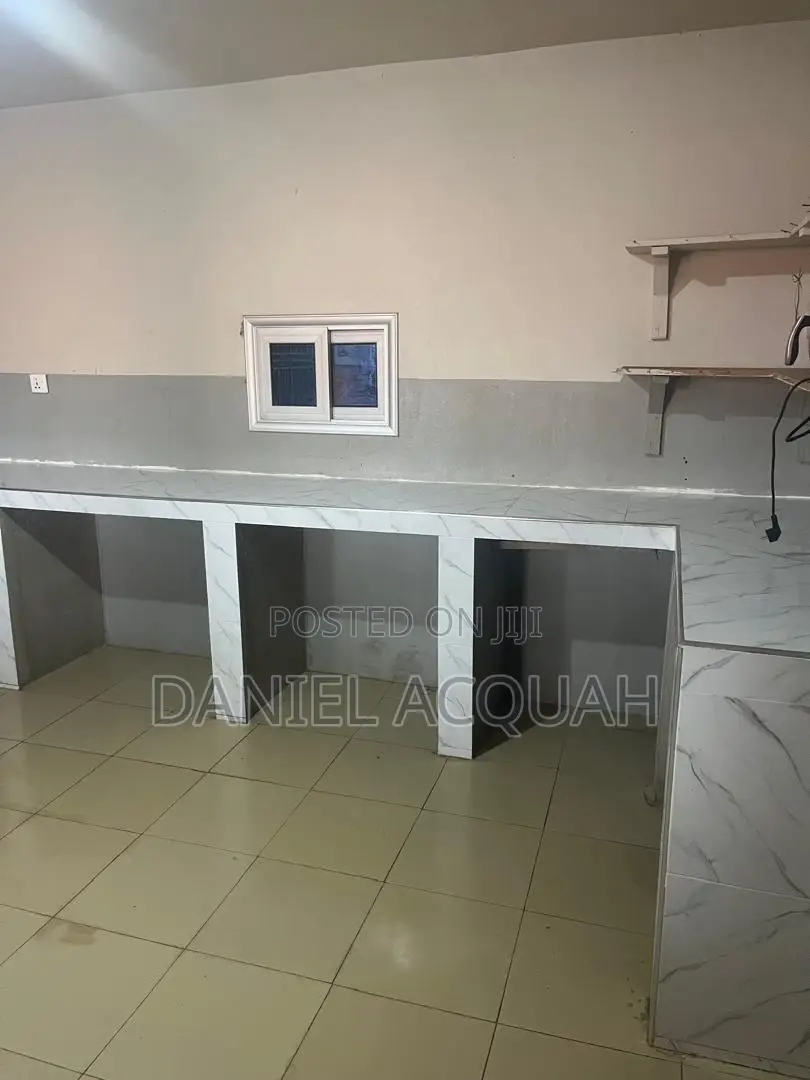 2bdrm House in Takoradi for rent