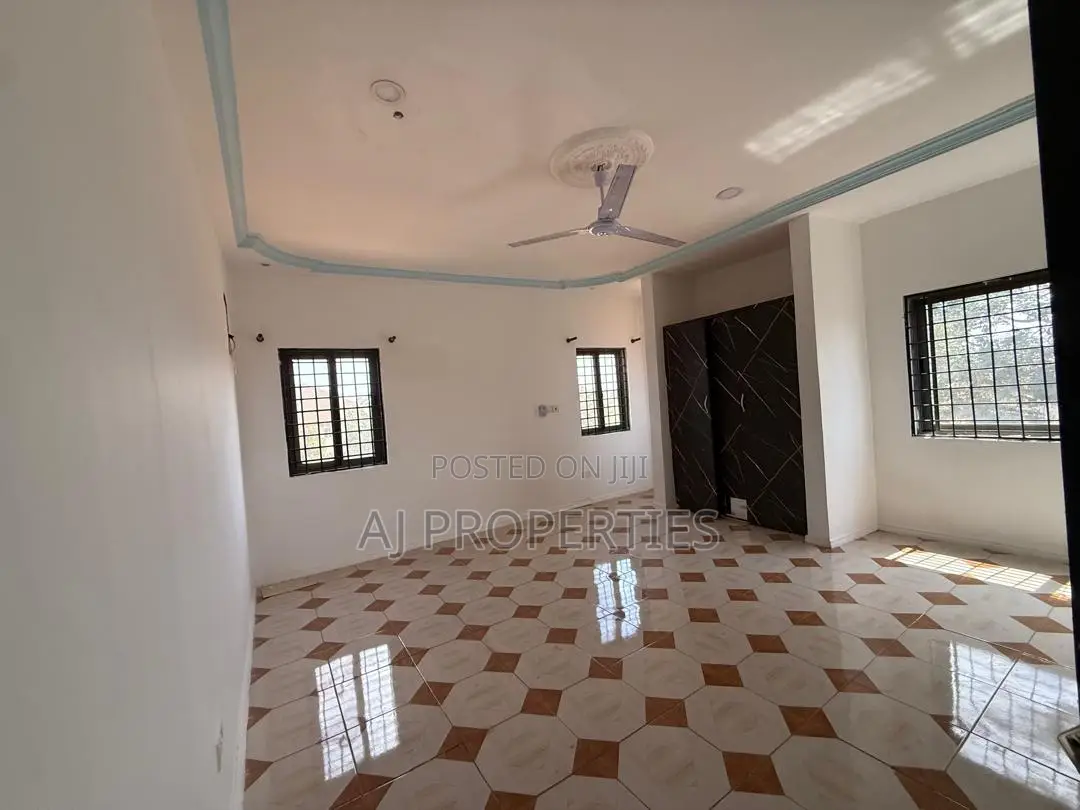 2bdrm Apartment in New Legon for rent