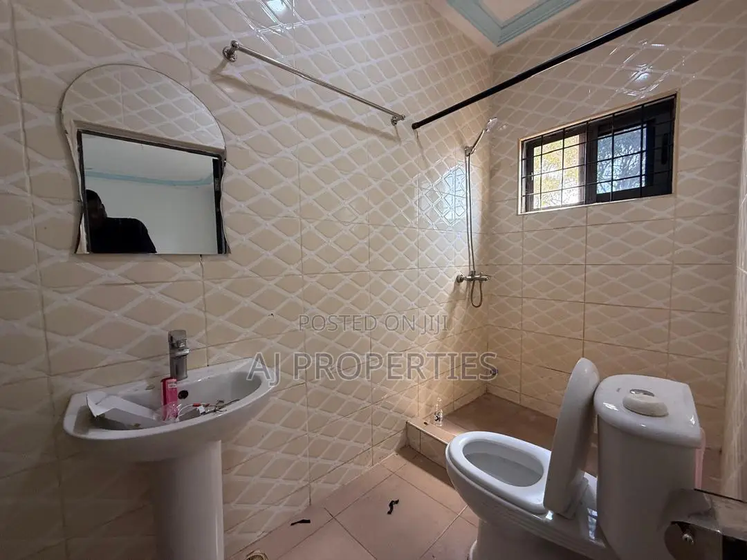 2bdrm Apartment in New Legon for rent