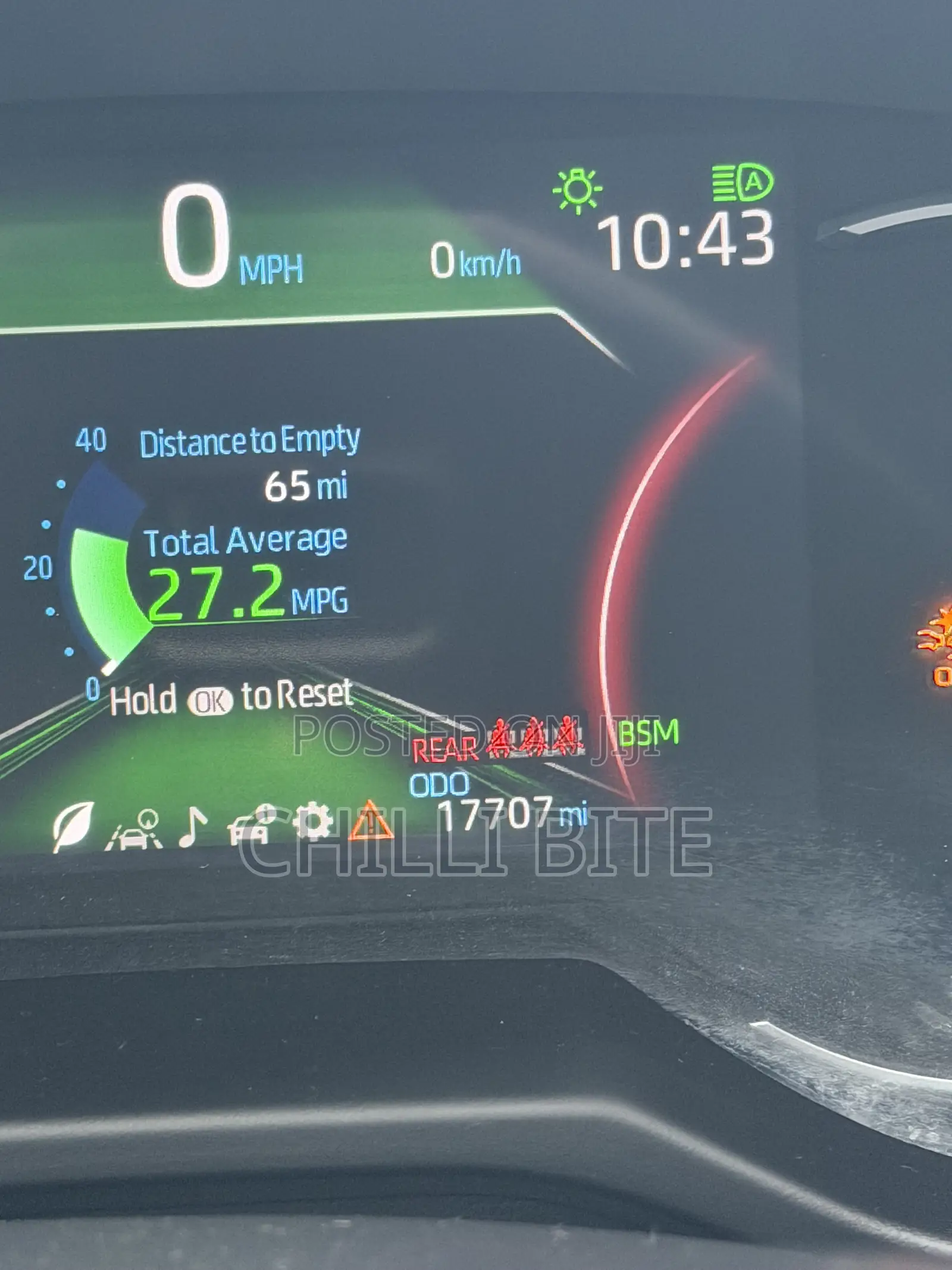 Toyota RAV4 XLE Premium 2025 Red