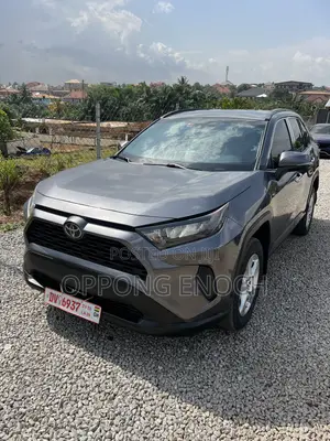Toyota RAV4 2022 Gray
