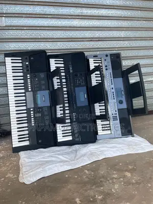 Yamaha PSR Digital Keyboard