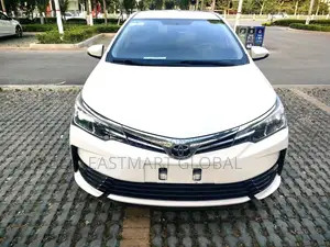 Toyota Corolla 2018 White