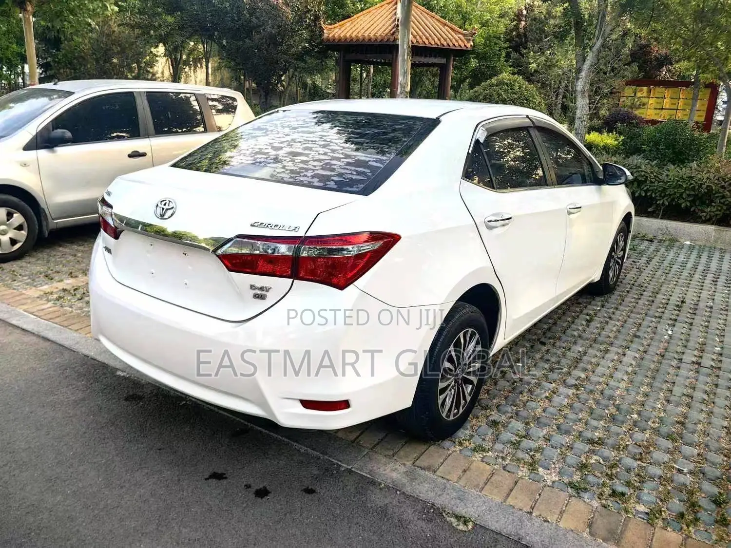 Toyota Corolla 2018 White
